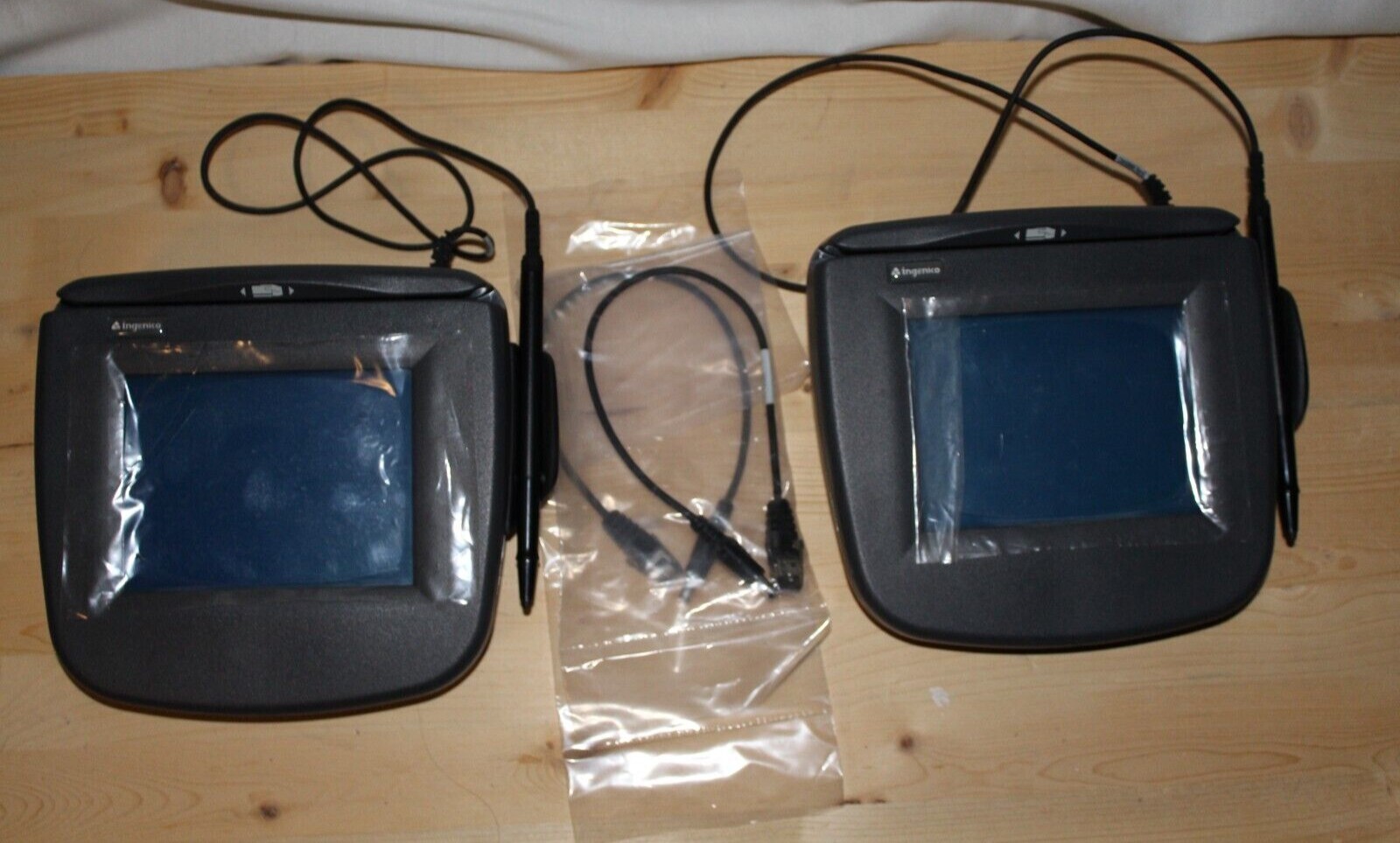 2x Ingenico eN-Touch 1000 Retail POS Transaction Terminal Credit Card Stylus