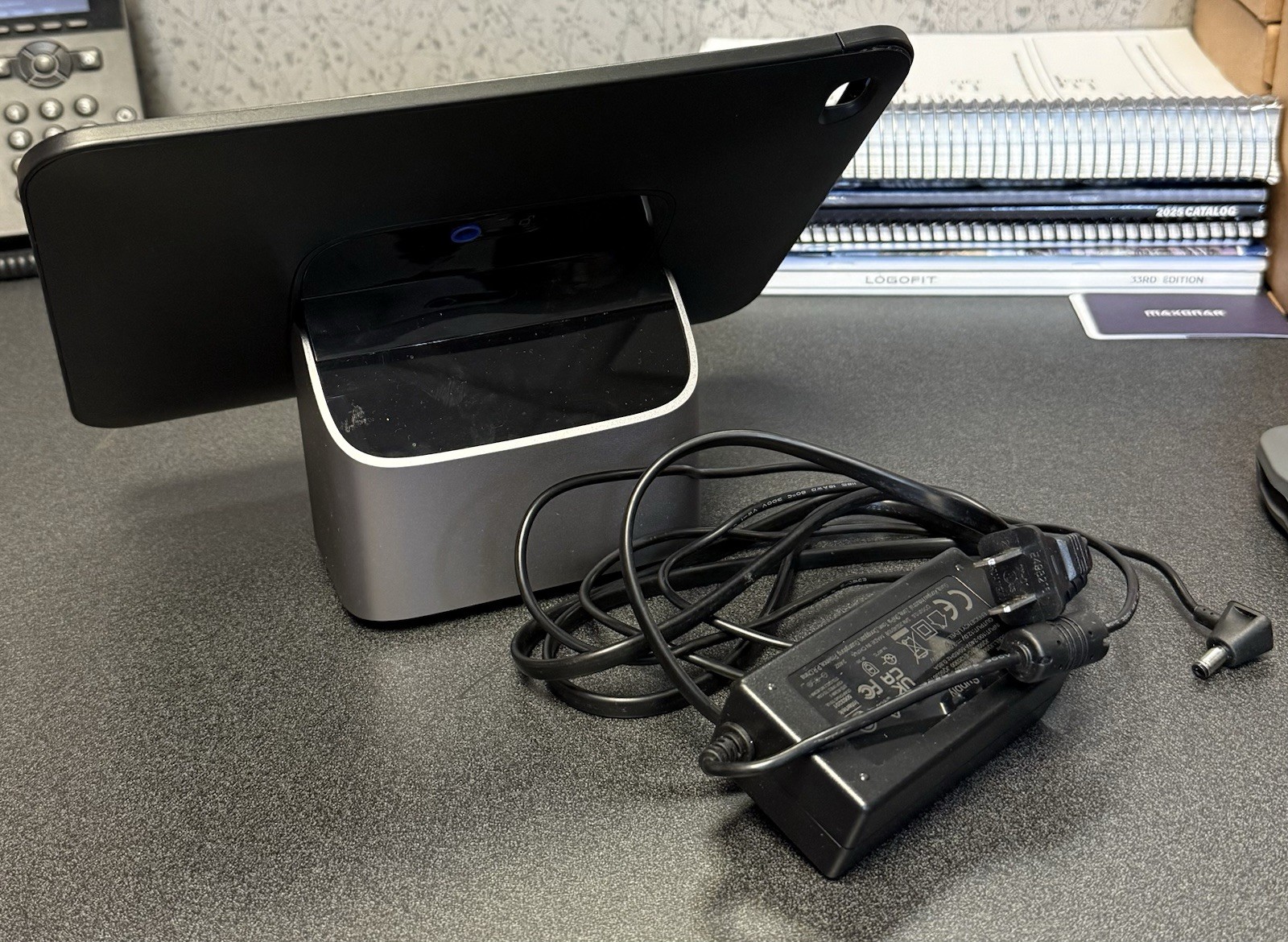 Shopify POS Terminal For 9th Gen iPad
