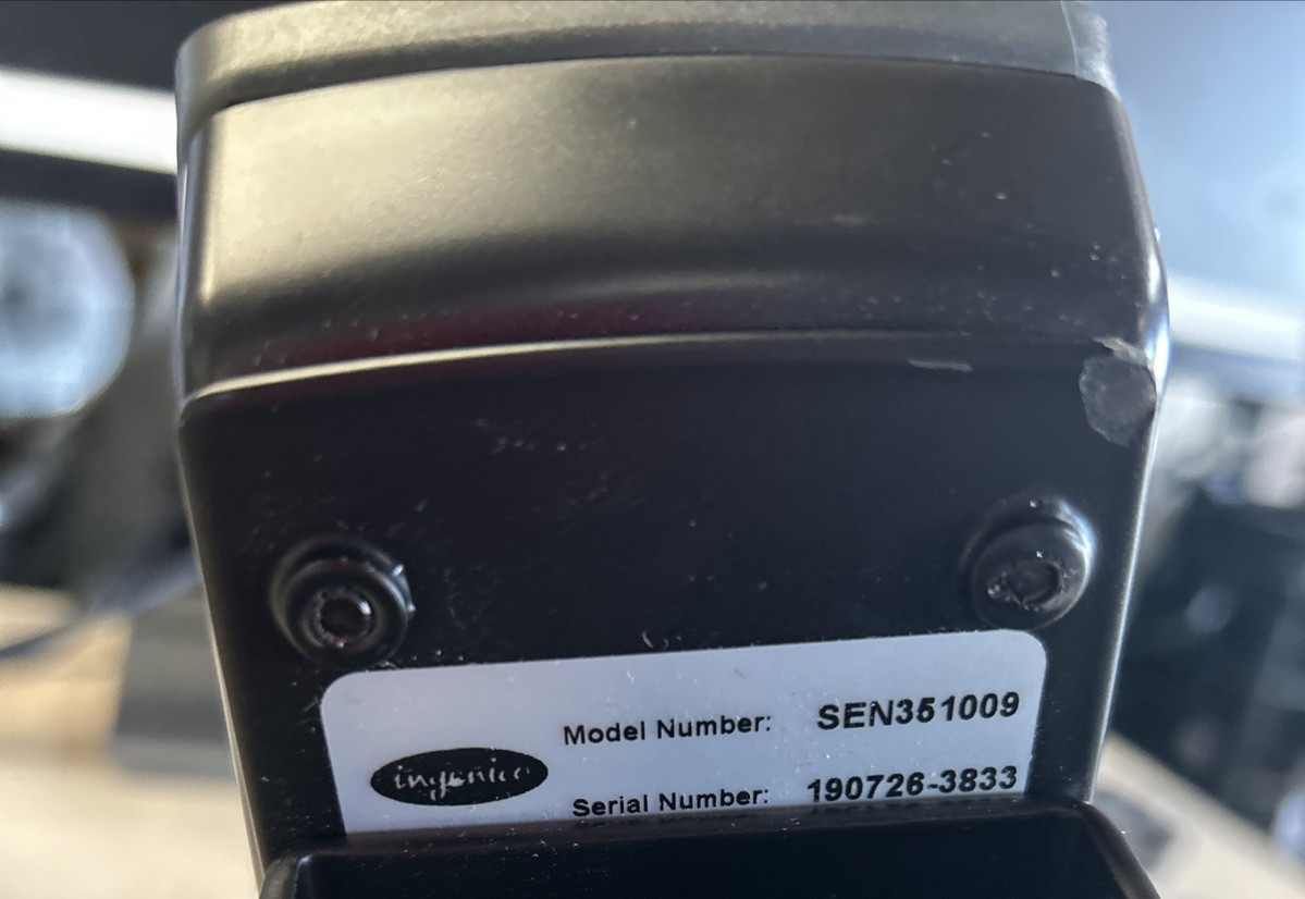 Lot of 16 Ingenico IPP350 Credit Card Reader Terminal w/ stands SEN351009