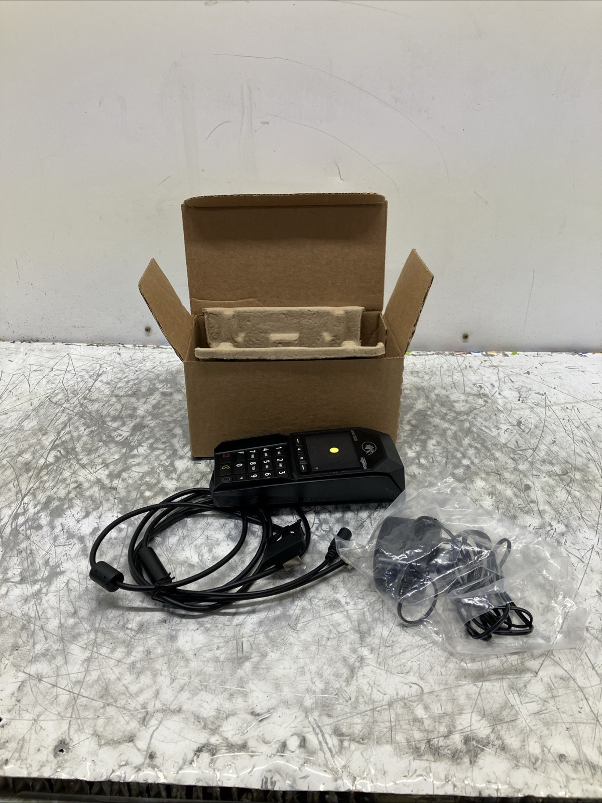 Ingenico Lane/3000 Payment Terminal with PIN Pad, Screen, And Cables