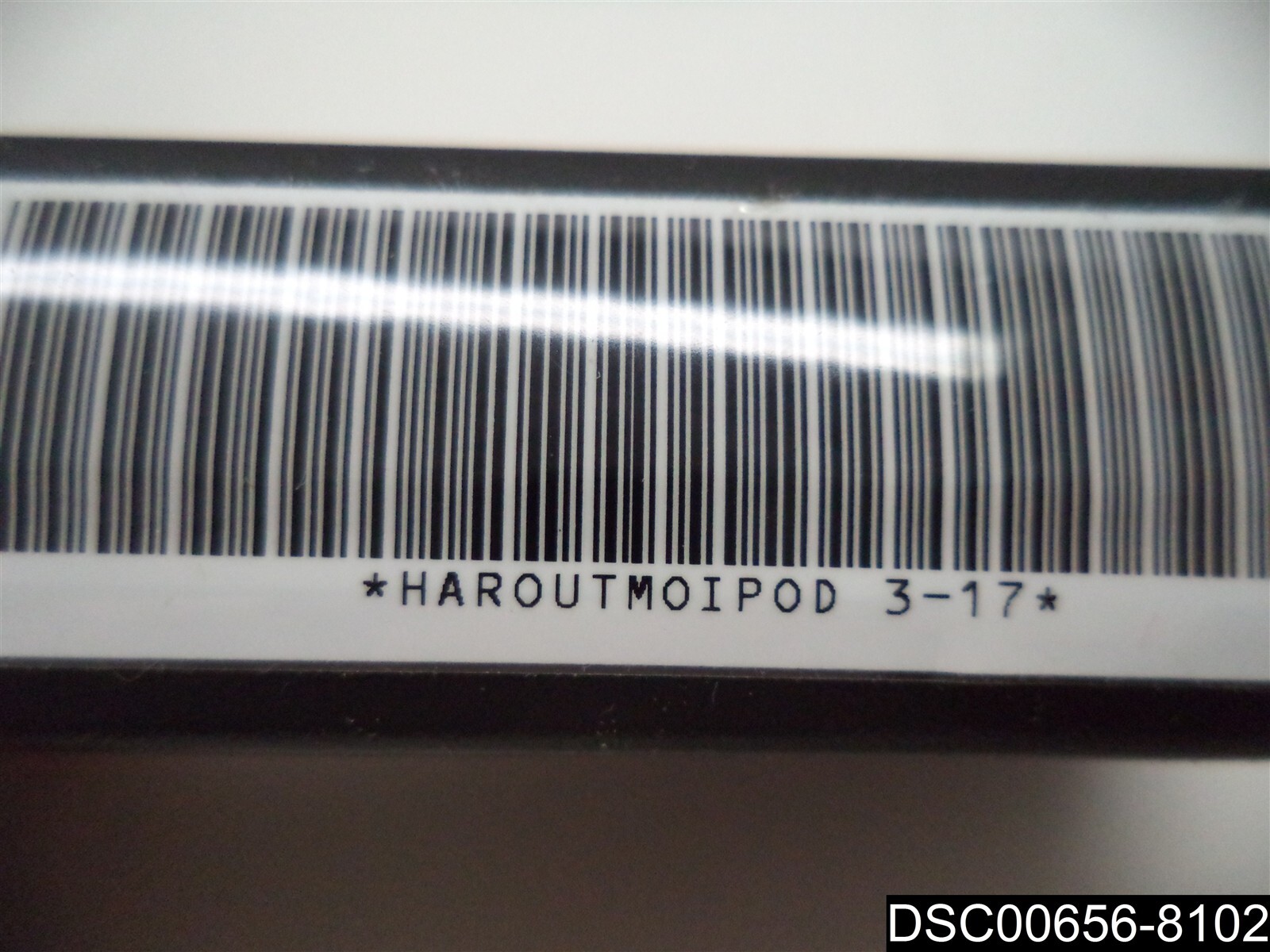 HAROUTMOIPOD 3-17, handheld credit card scanner w/ Keypad for iphone