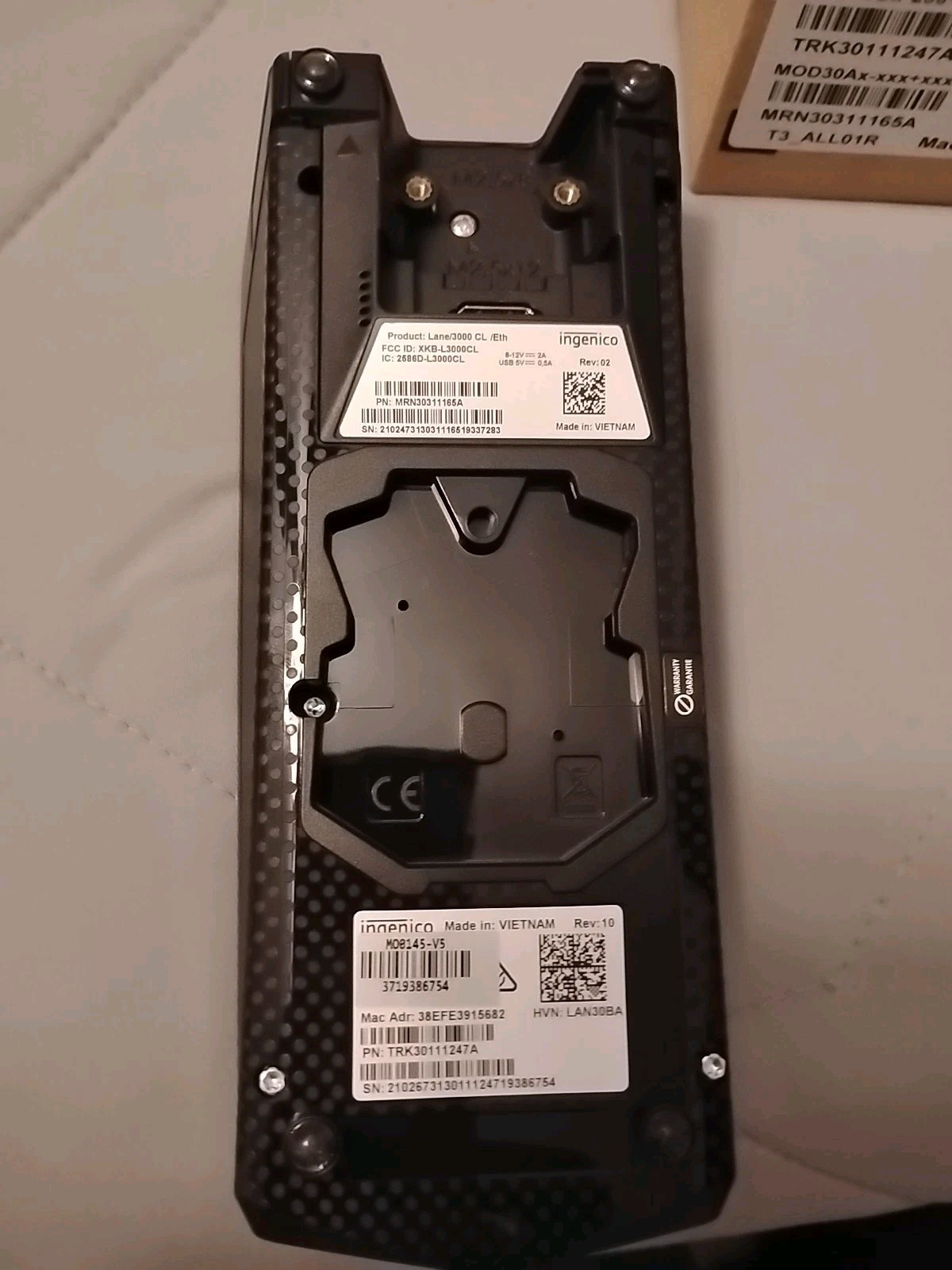 8xIngenico Lane 3000/Open Box No Cables