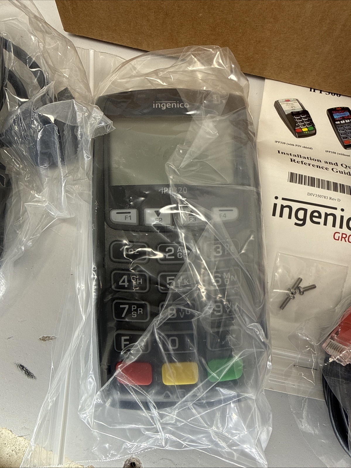 NEW Ingenico iPP320 Credit/Debit Card Reader Terminal IPP320