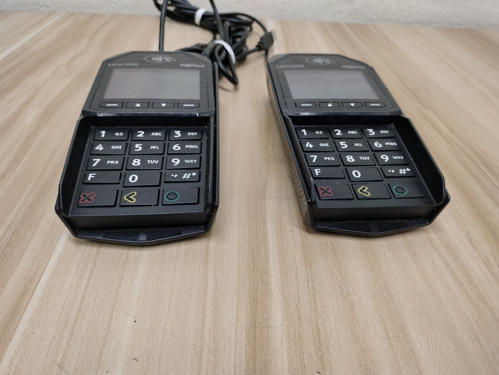 (LOT OF 2) INGENICO LANE/3000 TRD30110877B CREDIT CARD TERMINAL w/ CORD
