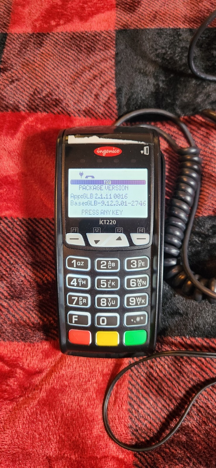 Ingenico ICT220 Credit Card Terminal Chip Swipe And Tap With ipp310