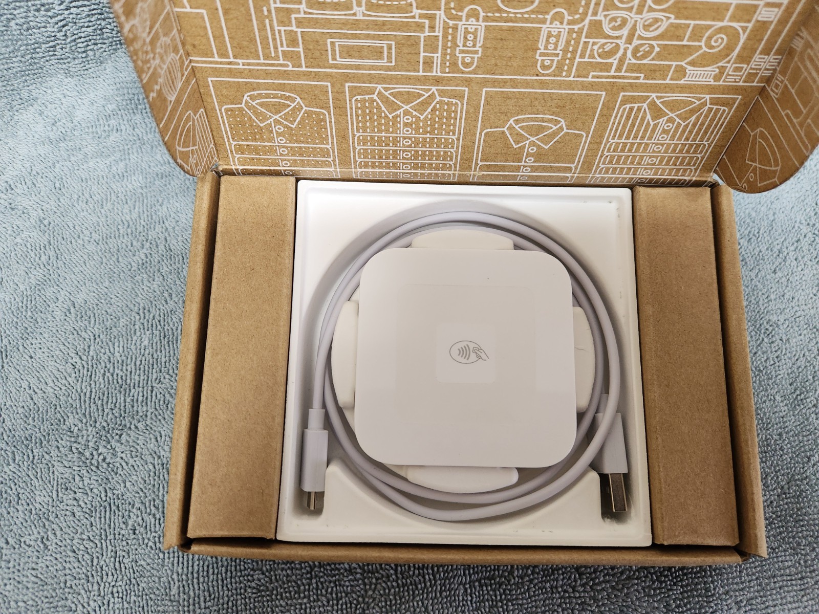 Square Pay Model S8 Contactless Payment Card Reader With Cable, Box