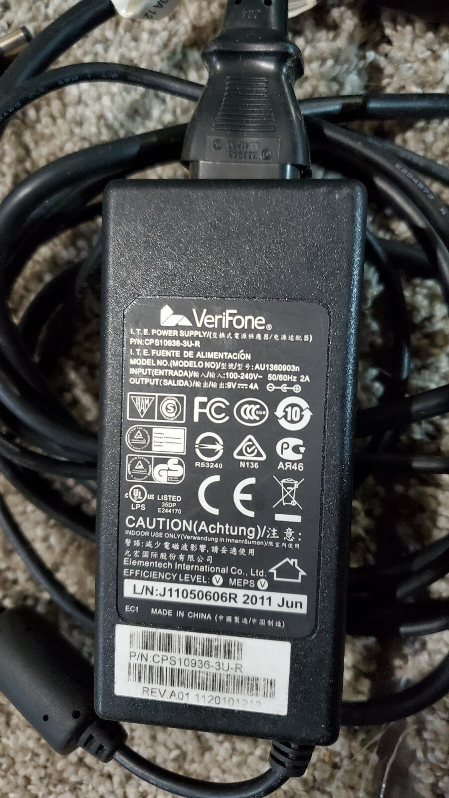 Verifone VX610 Credit Card Chip Reader w/ Power Supply, Battery, & Paper