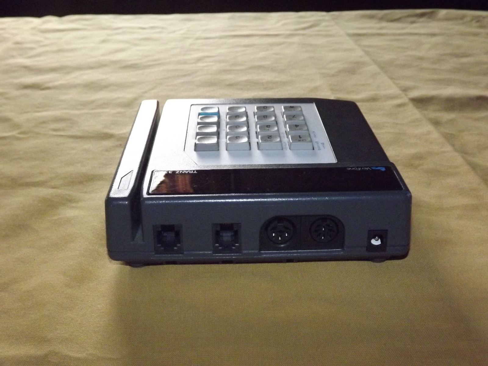 STORE POS POINT OF SALE TRANZ 330 CREDIT CARD TERMINAL MAGNET STRIPE READER